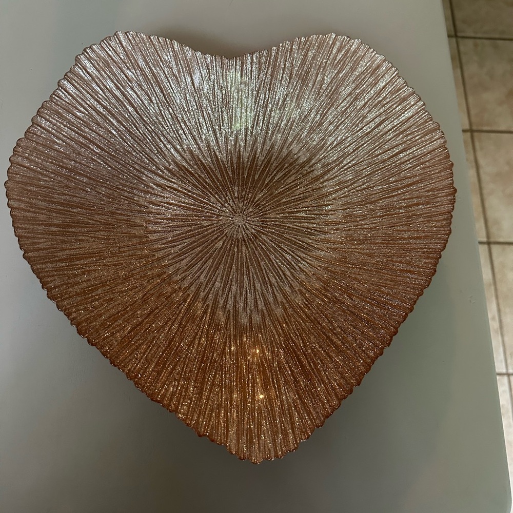 Heart-Shaped Textured Decorative Plate